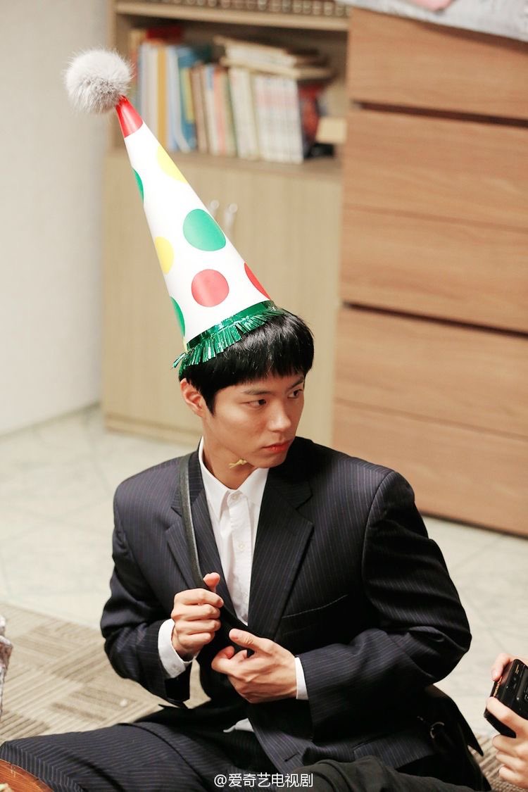 Happiest Birthday to our multi-talented artist with a smile and heart of gold 💙

We are patiently waiting for your future projects!

#HappyBogumDay ✨