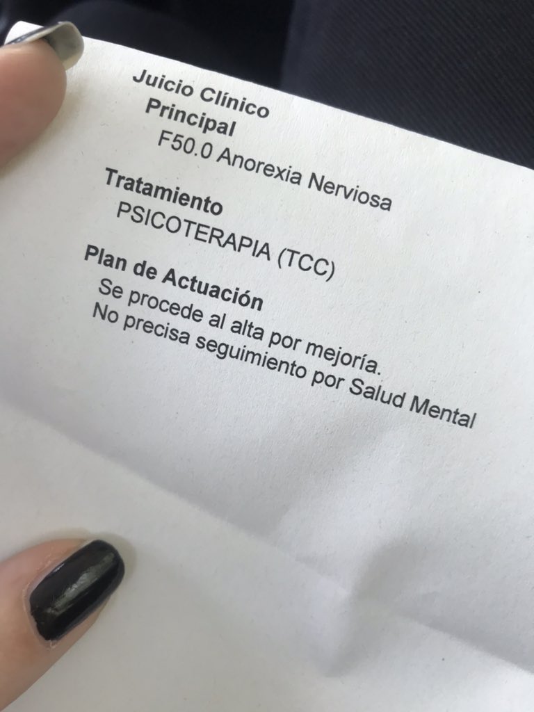Helena_fdez7's tweet photo. Después de 5 años de lucha, hoy puedo decir con orgullo que le he ganado la batalla al monstruo de la anorexia. 
No puedo sentirme más libre y orgullosa 🤘🏻 https://t.co/bASIuizvwp