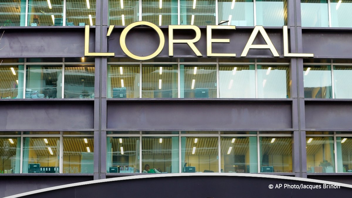 L'oréal штаб квартира здание. летуаль уличные окна 2022. л1 строительная компания 1. L&co. L oreal компания.