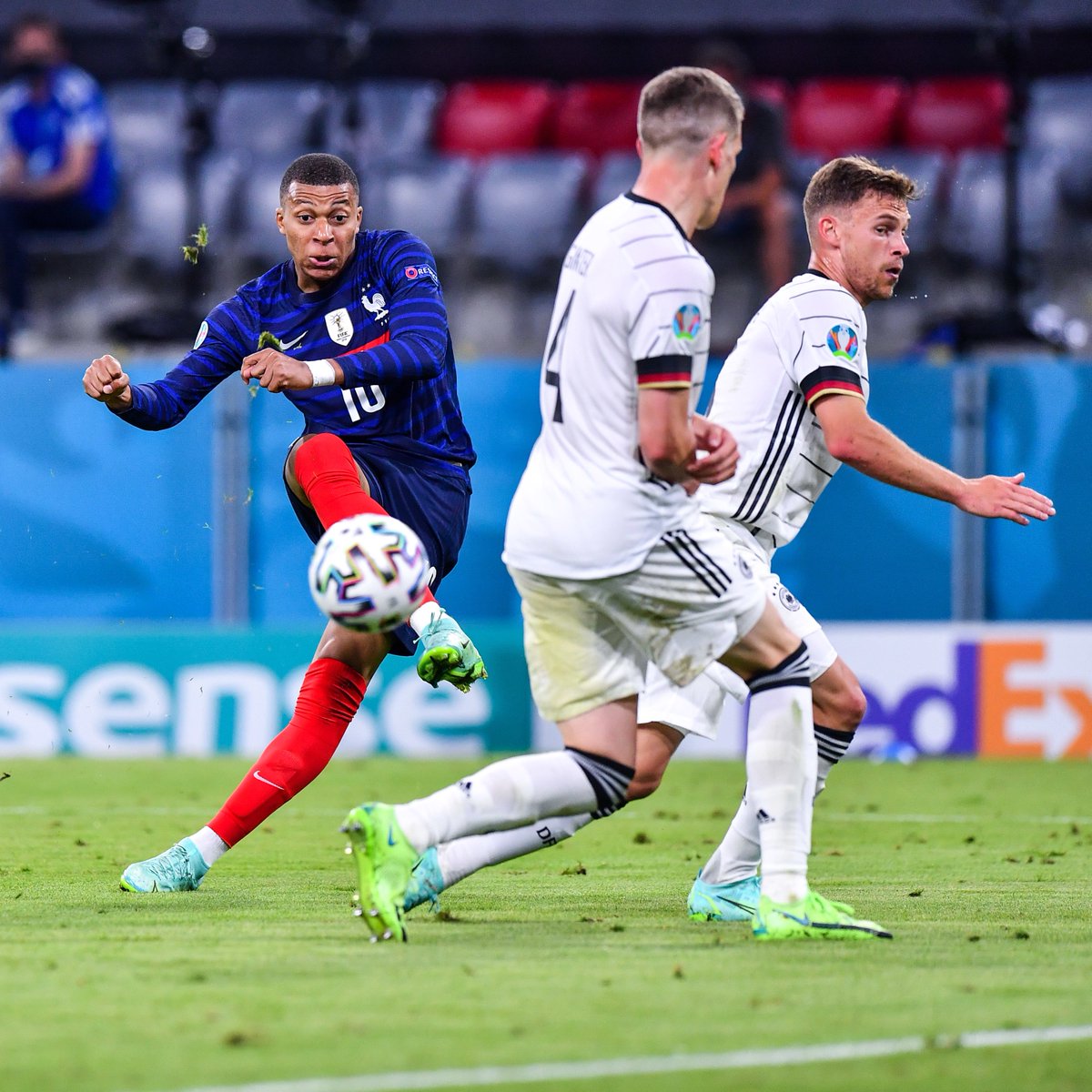 On s’est tous levé… pour rien. #FRAGER 😕