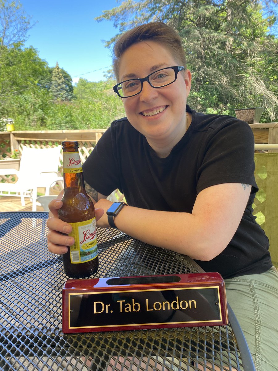 RandomMox's tweet image. What a day!