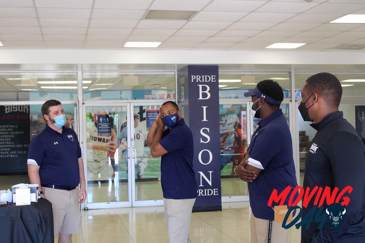 HUBISONFOOTBALL's tweet photo. Getting our players tested and cleared for Move-In ✅ #CompetitveExcellence #TheTruHU22 https://t.co/vUcqhqO1LO