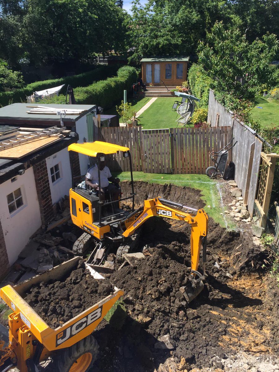petejeveritt's tweet photo. #extensionbuild excavation day 😍 https://t.co/4DdSzCqki5