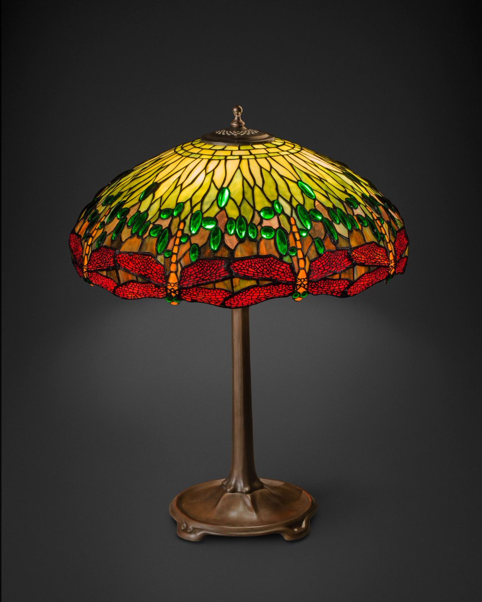 NYHistory's tweet photo. Which of these two lamps is the REAL Tiffany &amp; which is a knock-off? ⁣
Can you tell the difference? ⁣#TiffanyTuesday https://t.co/TgAU4yZXSR