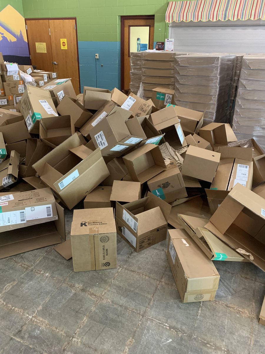 In need of moving boxes??  Come to Ryan Elementary cafeteria door today!  Choose the boxes you need that are in the middle of the floor. We will be here until 3pm!