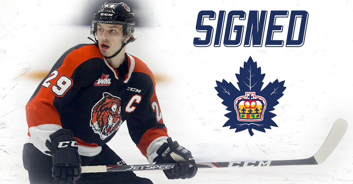 Congratulations to our Captain @RyanChyz for signing a pro deal with the <a href="/TorontoMarlies/">Toronto Marlies</a>! TO is not only getting one heck of a good hockey player, they're getting an even better person!

Good luck on the next chapter Ryan, we can't wait to watch what's next for you!

#medhat