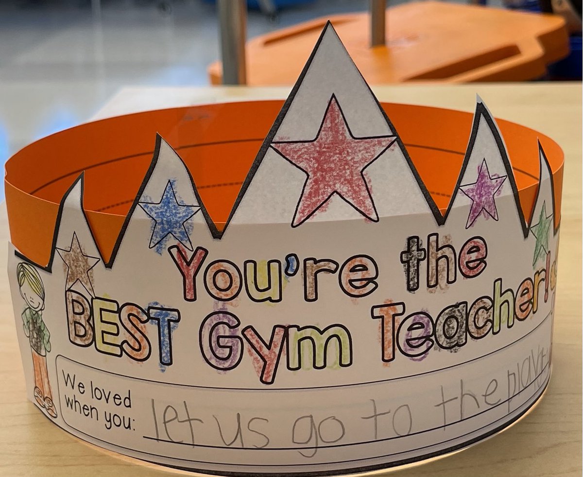 Thank you to Ms. Young and her second grade class for the beautiful crown!  You’re the best 😊#RSS11 ⁦<a href="/tammygiordano/">Tammy Giordano</a>⁩