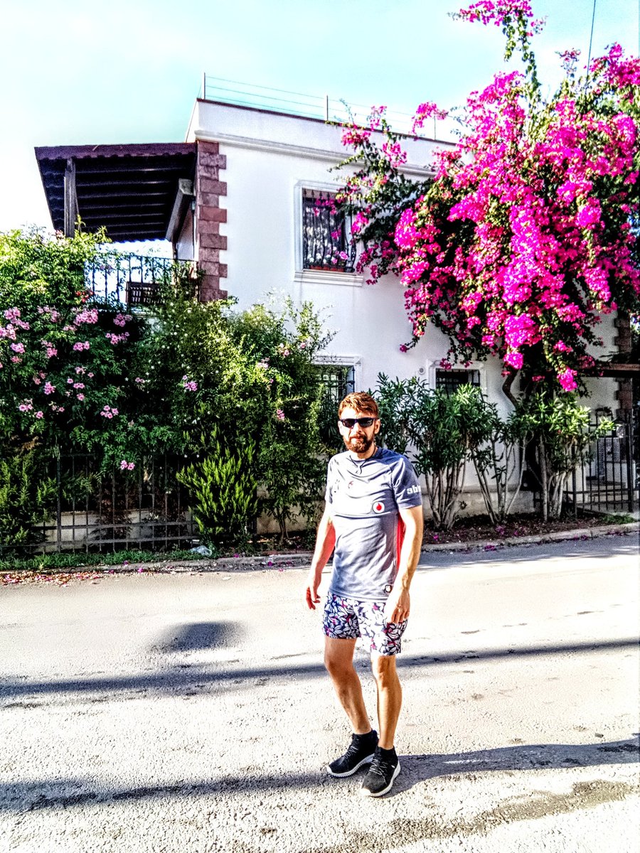 Serdar10694892's tweet photo. Mutlu akşamlar #bodrum 
Bayanlar dm https://t.co/jMu6H5gpFo