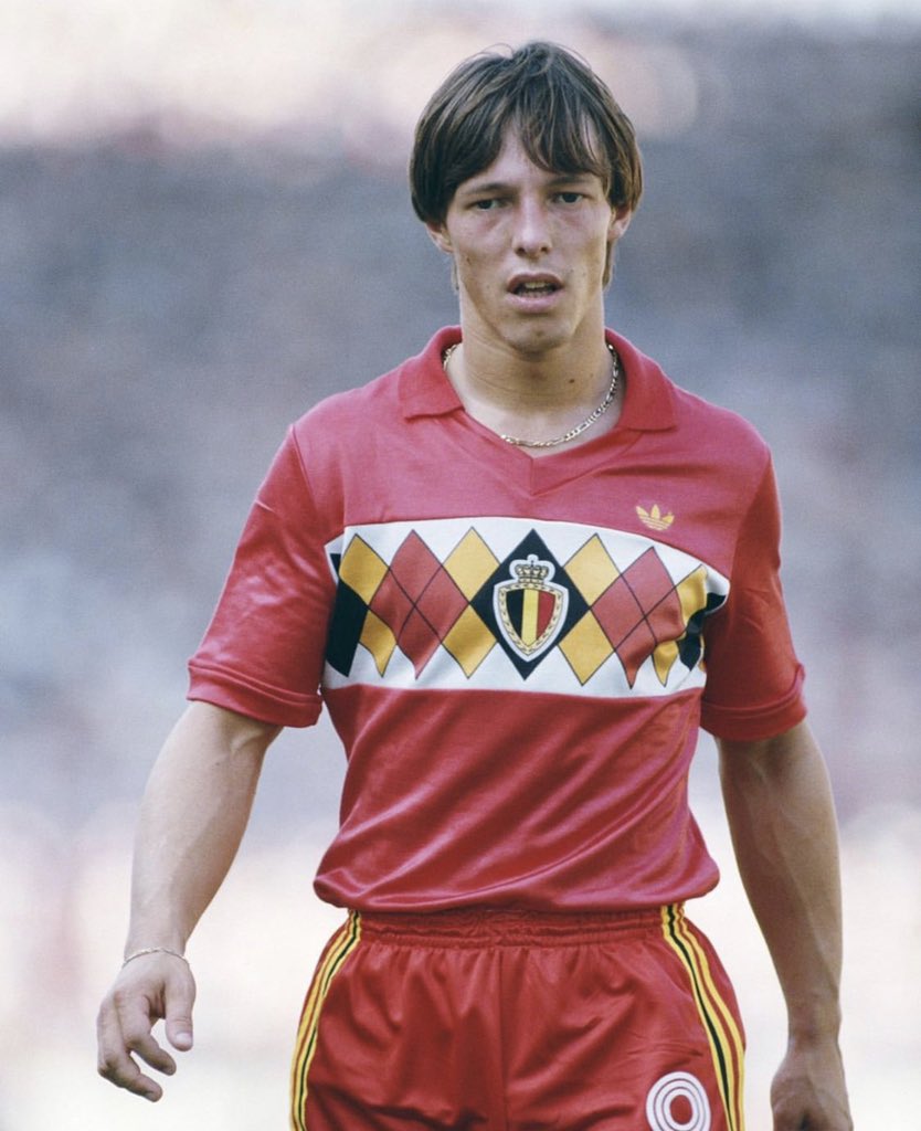 FootballRetroPlus on X: "#Belgium 1984 https://t.co/PPAD33EaCR" / X