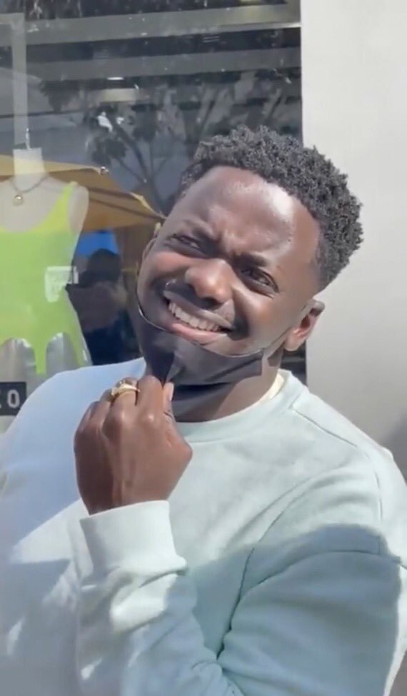 Steez0147's tweet image. To us who removes our masks when we can't  hear properly... Sorry?😂😂😂

I follow back🙌 RT Nawe🙏
#FamilyMeeting| President Cyril Ramaphosa|#LetsPush