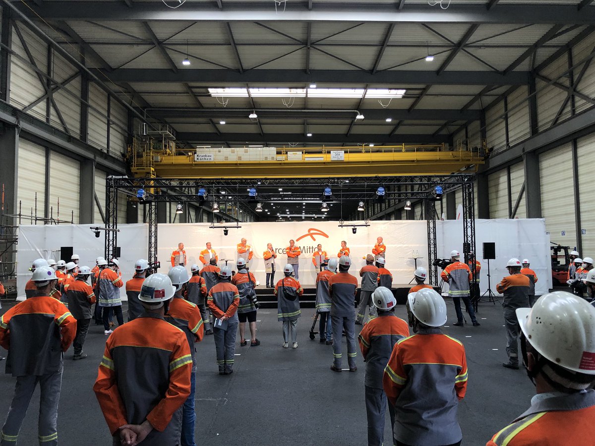 #olafscholz bei ArcelorMittal Bremen: Den #bundesfinanzminister und #kanzlerkandidat interessiert klimaneutrale Stahlproduktion: "Die Bundesregierung unterstützt das Vorhaben, die Stahlherstellung klimaneutral zu gestalten." #ArcelorMittalBremen #ArcelorMittal #Steel4Future