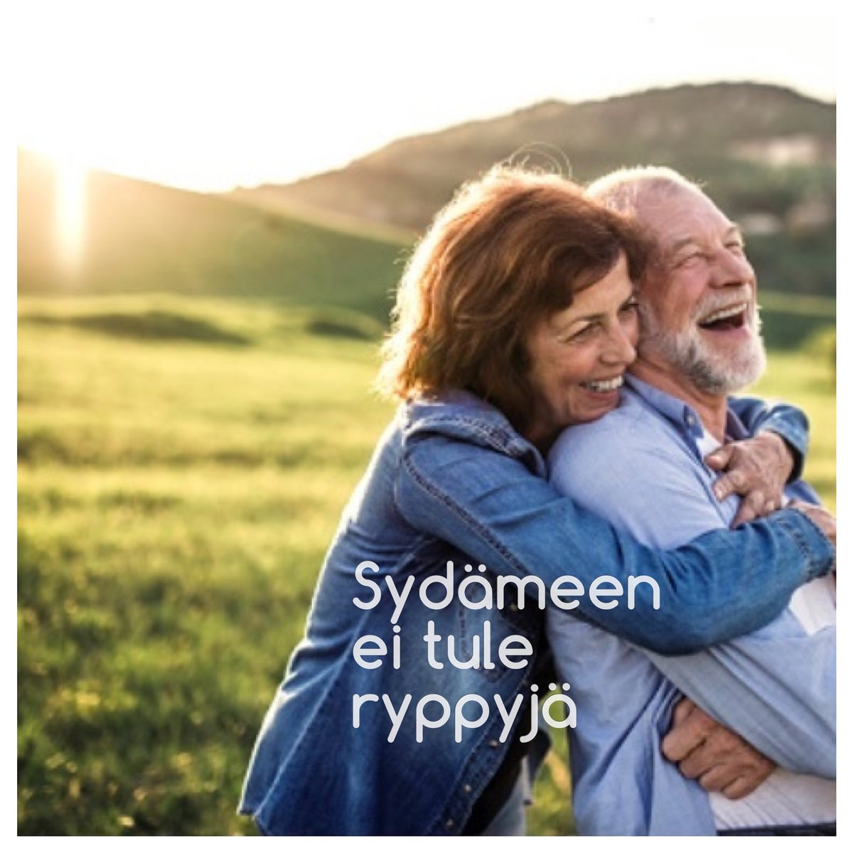 Sydanft's tweet photo. Nautitaan hetkestä ja nauretaan❤️ #kesä https://t.co/jY0zbYbpAe