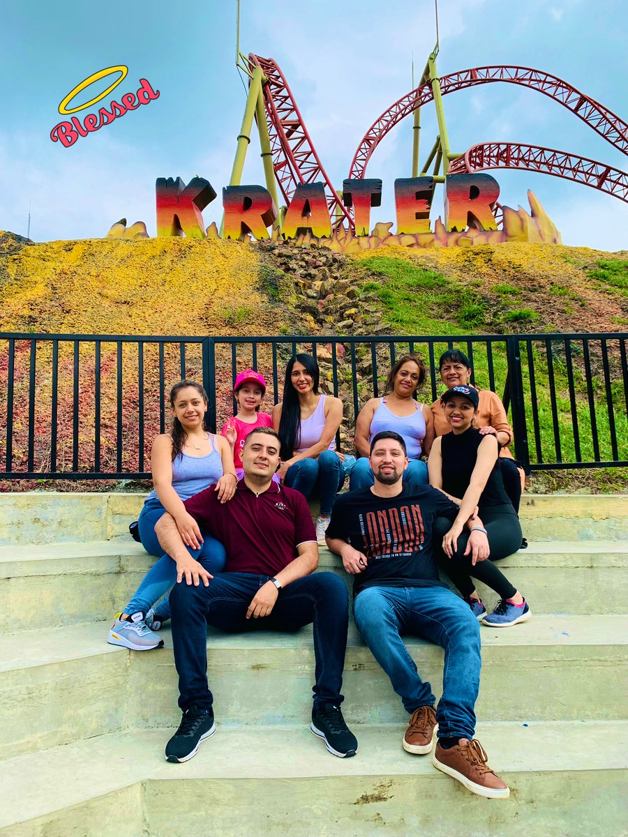 aandrelopez's tweet photo. Familia ❤️ https://t.co/niKrqlLp9V