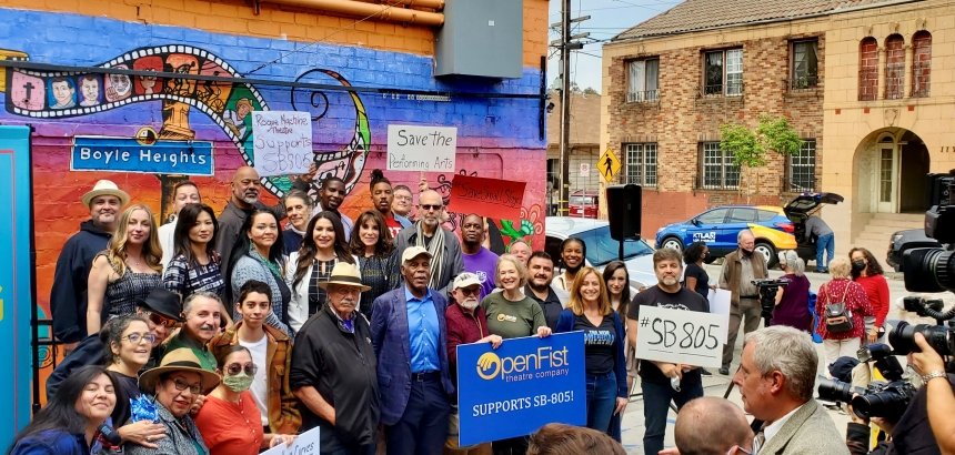 To #SaveSmallPerformingArts orgs, I urge colleagues &amp; Gov @gavinnewsom to support $50million for immediate relief &amp; create paymaster. Small nonprofit performing arts orgs struggled before pandemic &amp; are at risk of closing. We can help now &amp; then create longterm solutions. #SB805