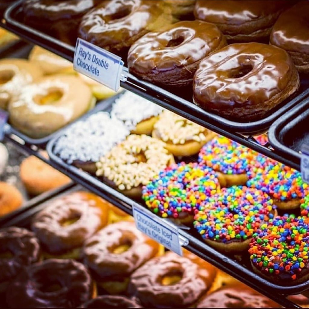 <a href="/LaMarsDonuts/">LaMar's Donuts & Coffee</a> Twitter giveaway!! R/T this post, comment and follow for a chance to win a LaMar's vintage tee, water bottle and a FREE dozen donuts! 10 random Winners will be announced On Friday by 4pmMST... GET US TO 10K FOLLOWERS! #LETSDOTHIS!  <a href="/LaMarsDonuts/">LaMar's Donuts & Coffee</a>
 #SimplyABetterDonut