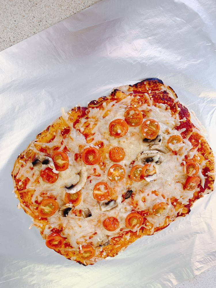 HollyLodgeLiver's tweet photo. Mrs Dowling’s :Year 8 Design Technology Food classes working fabulous making rustic pizzas 🍕
#freshdough
#theeatwellguide
#pizzas #hollylodgelife #hollylodgegirlscollege #expecttoachieve https://t.co/SliAqNL3g3