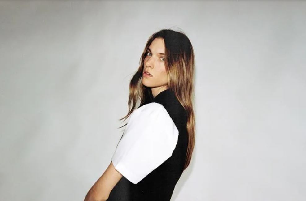 U2 producer @DanielLanois, Juno winner <a href="/SavannahReMusic/">Savannah Ré</a> and powerhouse Charlotte Cardin among artists on 40-album deep Polaris Music Prize long list. 

The details: bit.ly/3gopcPg