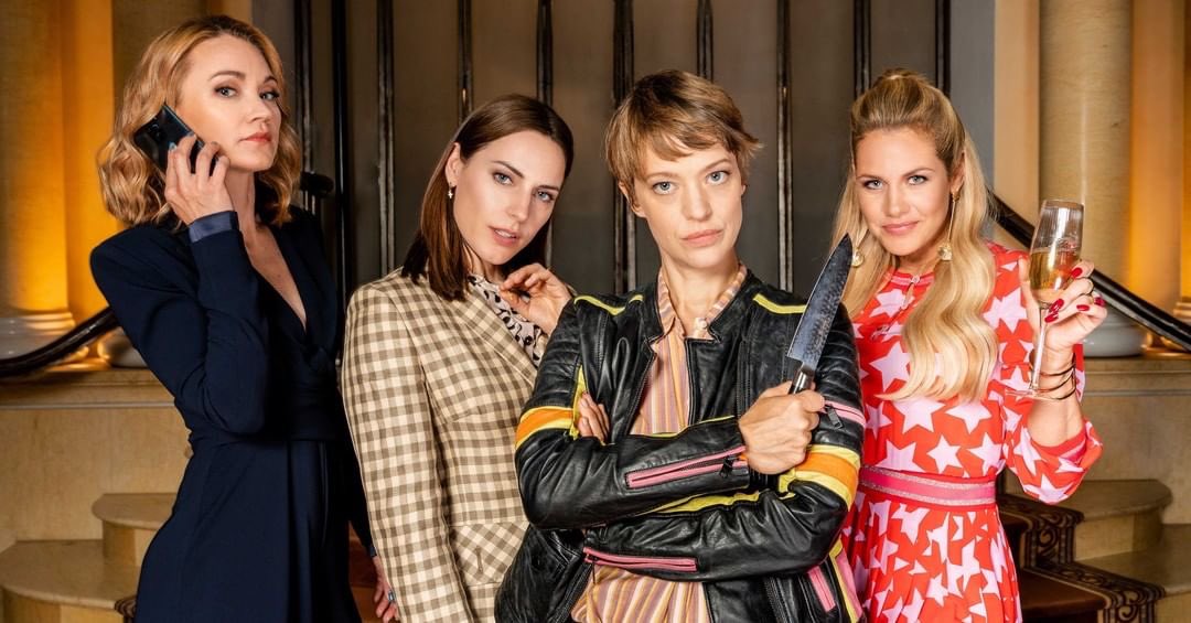 bestoftraue's tweet photo. Antje Traue as Elisabeth in upcoming series Herzogpark. Set to air on TVNOW this Autumn 2021. https://t.co/PtCEpdpJFG