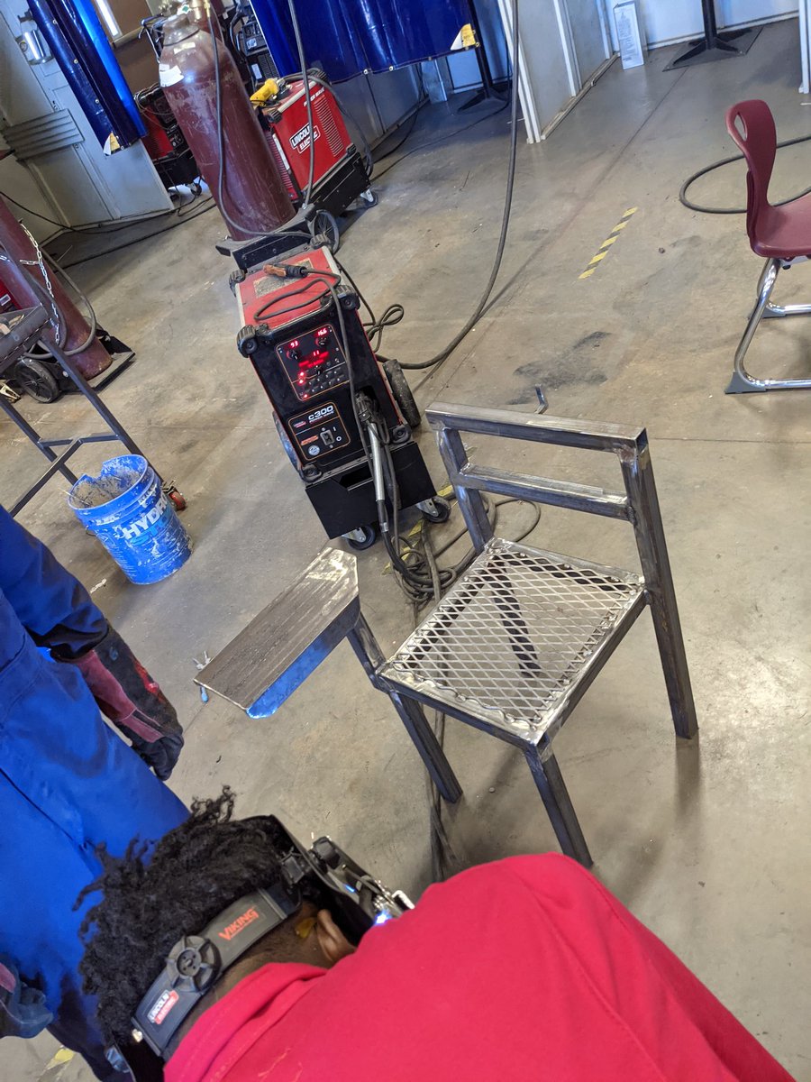 fctc_fairfield's tweet photo. FCTC Summer Enrichment welding students continuing to learn work skills during the summer while making desks for next year to use in their welding lab. #YearRoundLearning #SummerEnrichment #Ready2Work https://t.co/lXsAvOMVZ7
