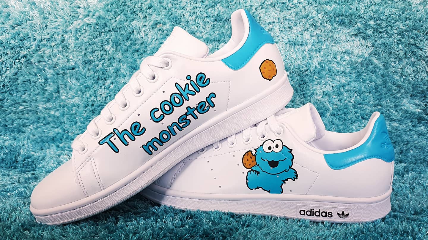 influenza biografie van mening zijn CustomisyB 👩🏼‍🎨🎨 on Twitter: "#adidas, Stan Smith - The #Cookie #monster  🍪 #sneakers #customisedsneakers #customisedshoes #thecookiemonster # cookiemonster #adidasstansmith #stansmith #stansmithadidas #muppet  #muppetshow #adidascustom #cool #blue ...