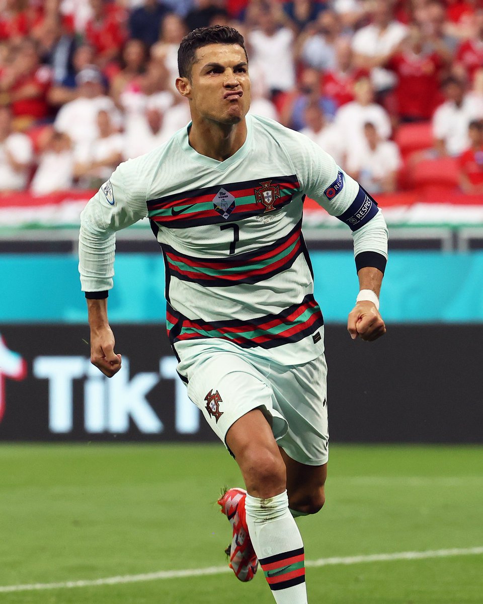 🚨 European Championship record officially broken 🚨

Cristiano Ronaldo makes history once again 🏅

He is now the leading #EURO goalscorer with 10 goals…

#HUNPOR #EURO2020 #POR #Ronaldo #CristianoRonaldo #CopaAmerica