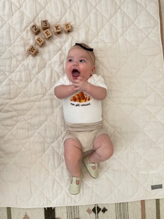 ColleenKapase's tweet photo. Never too early to empower the next generation of #womenintech! 

Are there any other future @SPN_Partners joining us at the #SnowflakePartnerSummit tomorrow? 
#DataTogetherNow https://t.co/chjIMnbQv4