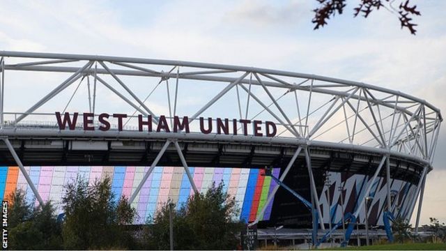 Do you live in north east London and want to receive your Covid-19 vaccine?

We're inviting local people to grab their jab at the London Stadium this Saturday (19 June) from 10am to 8pm. Book your appointment now: ow.ly/taIv50FaF89

Find out more: ow.ly/rjpE50FaFhr