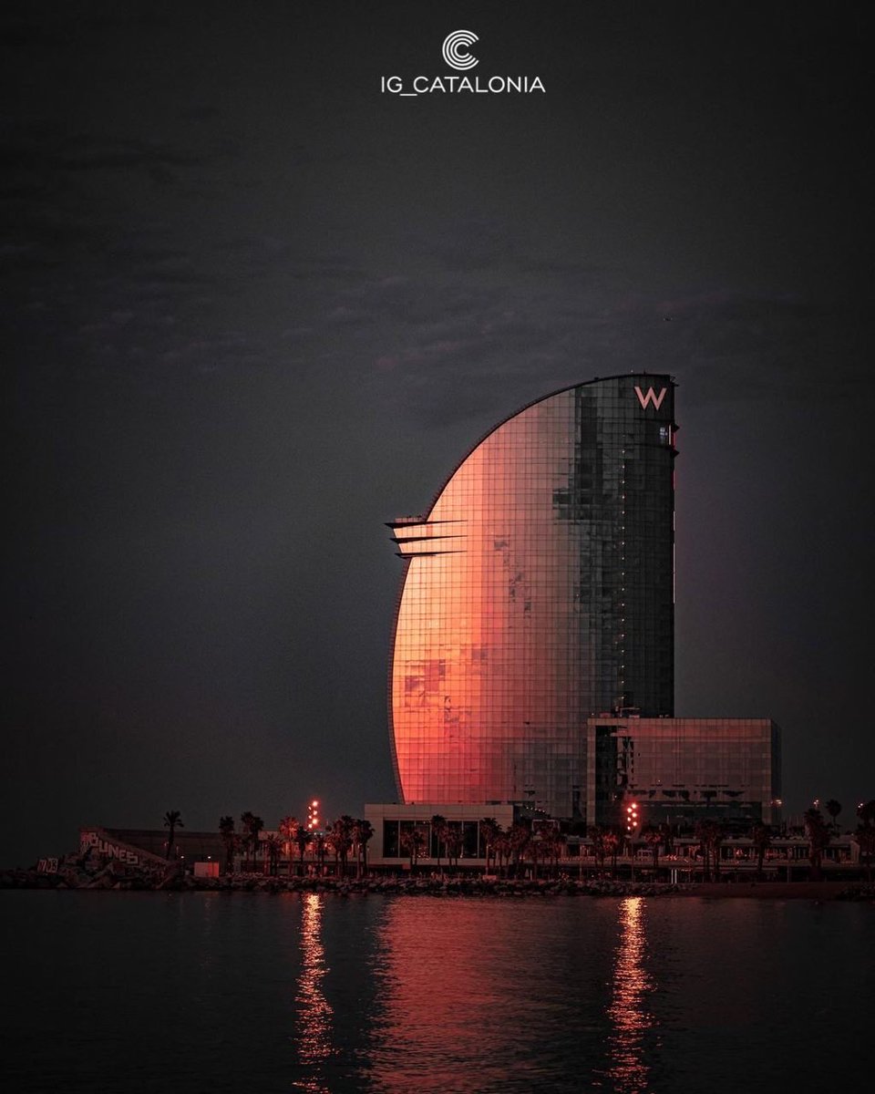 ✪ MENCIÓ DEL DIA ✪
★ AUTOR: <a href="/jordicdlv/">Jordi Castro</a> ★
★ Seleccionada per: @pepaluna71 ★ ✪ Destacant la creativitat que ens inspira ✪
👉Segueix <a href="/IG_CATALONIA/">@ig_catalonia</a>
👉Etiqueta #IG_CATALONIA