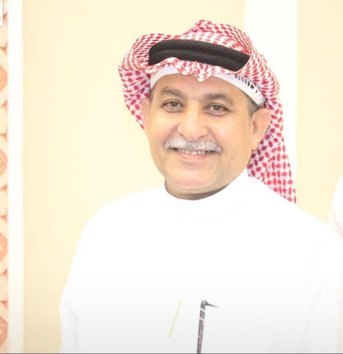 يرقد في قسم العناية المركزة بمستشفى الملك فهد المركزي بـ #جازان أ. محمد بن علي حمود مشهور حمدي مدير مكتب #البريد_السعودي بمحافظة #صامطة سابقاً وذلك لتعرضه لحادث انقلاب ظهر اليوم وفي أمس الحاجة إلى دعائكم 
اللهم طهر جسده واسكب عليه أنهاراً من الصحة والعافية