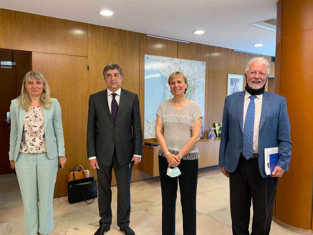 OmelchenkoVadym's tweet image. Un agenda très riche lors de ma première visite à Bordeaux. Merci pour votre accueil chaleureux @Bordeaux @PrefAquitaine33 @PierreHurmic #Interco #NouvelleAquitaine. Ravi de pouvoir travailler ensemble pour mettre en œuvre nos idées et initiatives 🇺🇦🇫🇷dans votre belle région 🤝