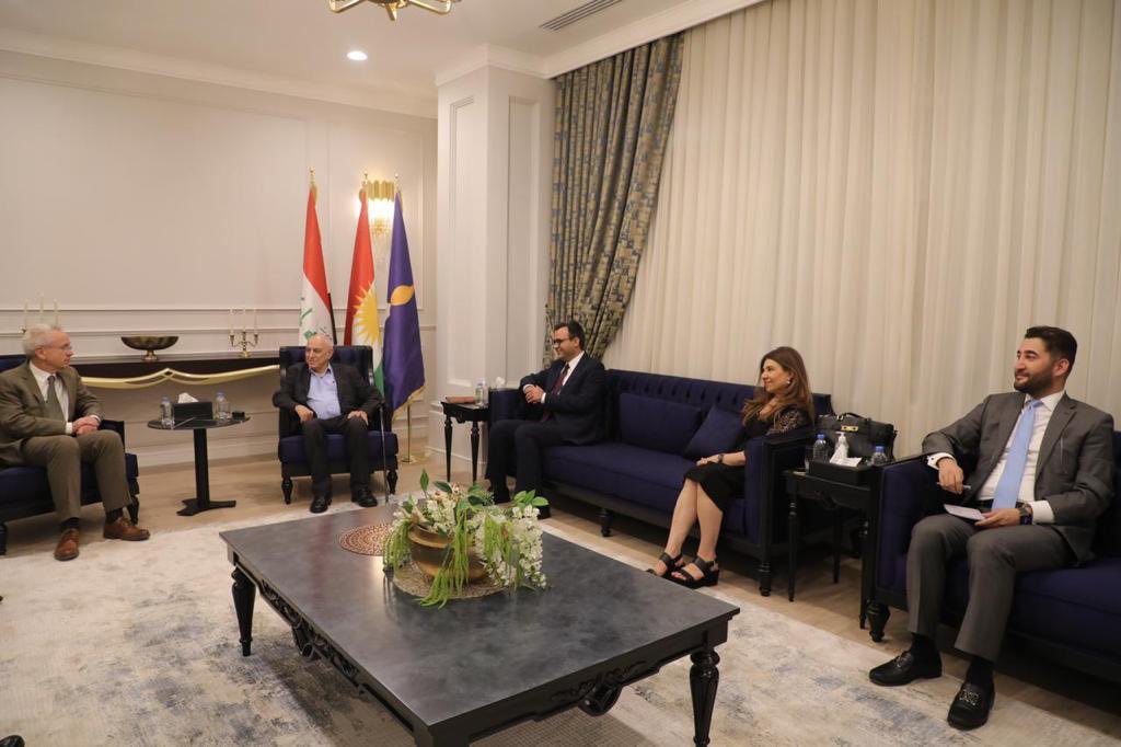 SherkoJdy's tweet photo. It was good to meet with UK CG @ukinerbil @UKThornton to discuss the new development in Iraq&amp;KRI including upcoming election, PUK- Gorran alliance for October election,&amp; unification of Peshmarga. We thanked him for his service in KRG. Wish you all the best. https://t.co/UwMwp7ENpJ