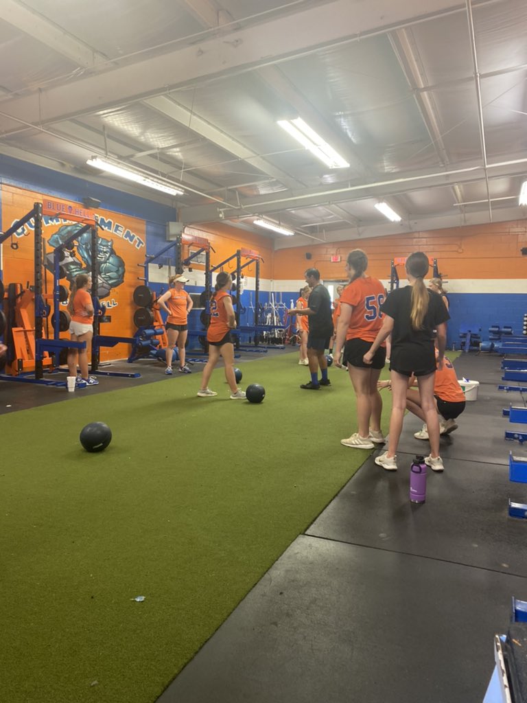 ColumbusHighSoftball tweet media