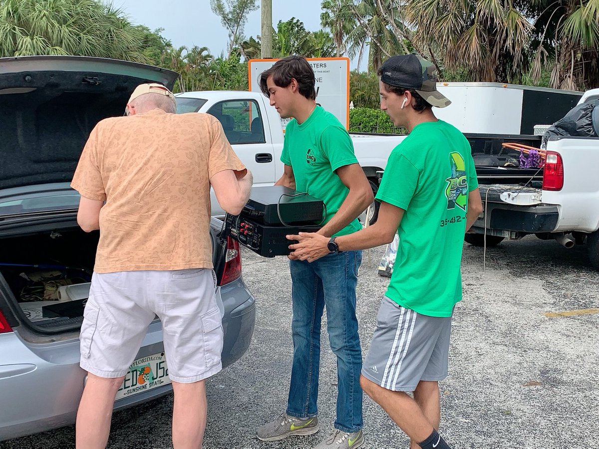 CMEstimeIrvin's tweet image. Thank you to @FarmShareFL for a great Food Distribution that allowed us to serve 500 households. Thank you WastePro for joining us for an E-waste disposal. Thank you to @DrDBMindingall and @MjdWellness partnering up with me. A special thank you to @repcbenjamin for joining us.