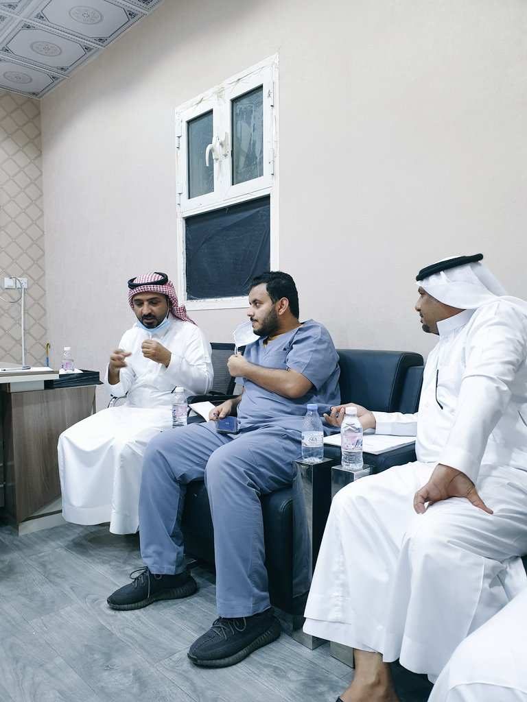 RowadTw3's tweet photo. | صور 

سعادة رئيس الجمعية اللواء عبدالحميد عطيف يرأس اجتماع مجلس الإدارة في مقر الجمعية مساء الثلاثاء 15 يونيو 2021 . https://t.co/dY5Om8HFrB