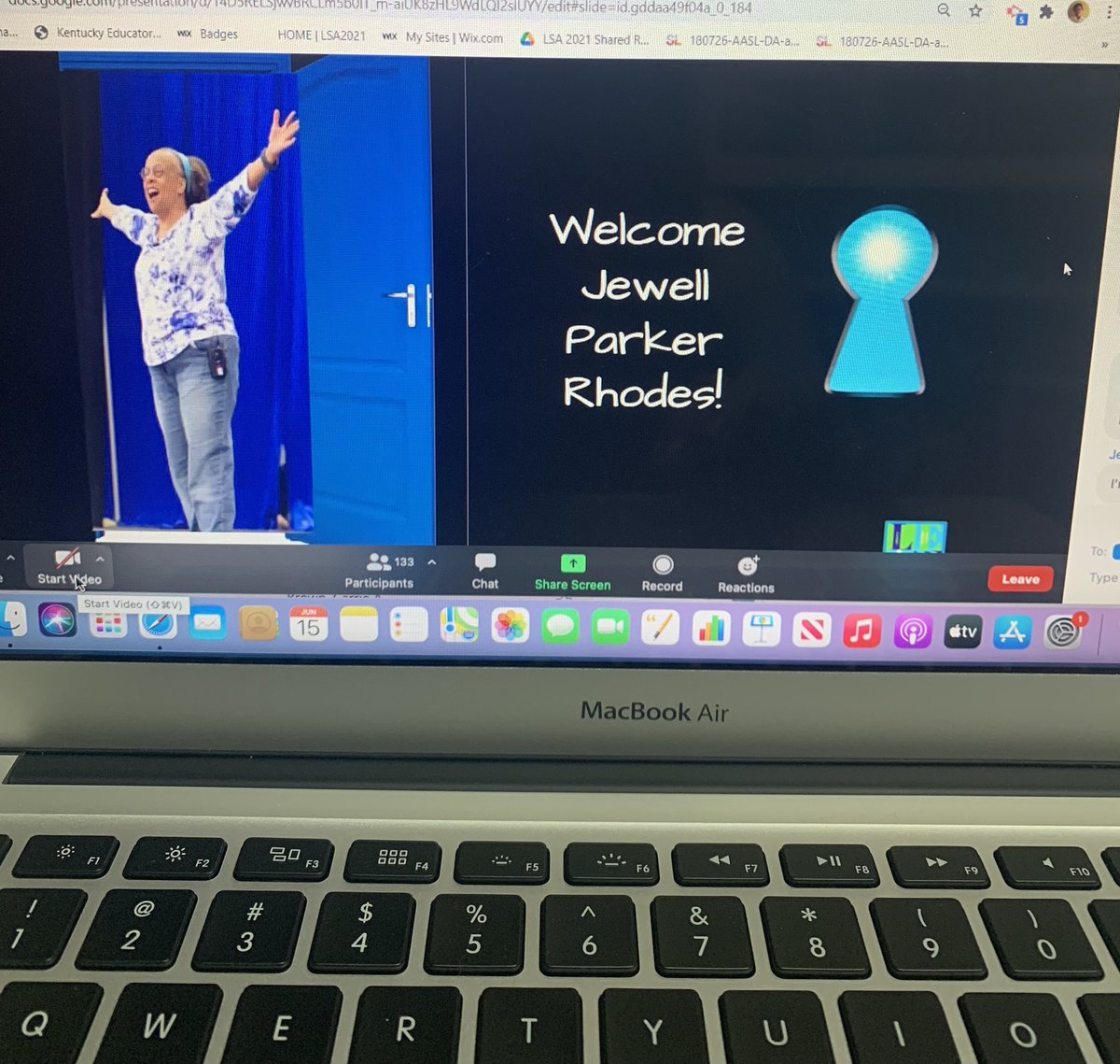 ChargerLMS's tweet image. Mystery guest revealed!! How lucky are we at #JCPSLSA2021 ?! #jcps #jcpslibraries