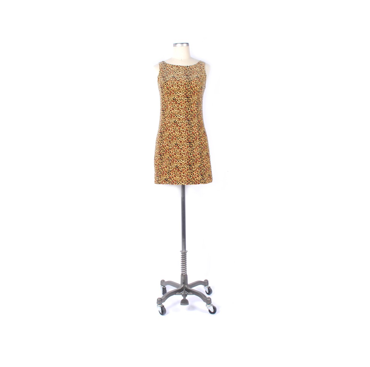 Fresh to Etsy: Vintage 90s BETSEY JOHNSON Leopard Velveteen Micro Mini Dress. You will have fun when you wear this. #betseyjohnson #leopardprintdress #90sgrungedress etsy.com/listing/103668…