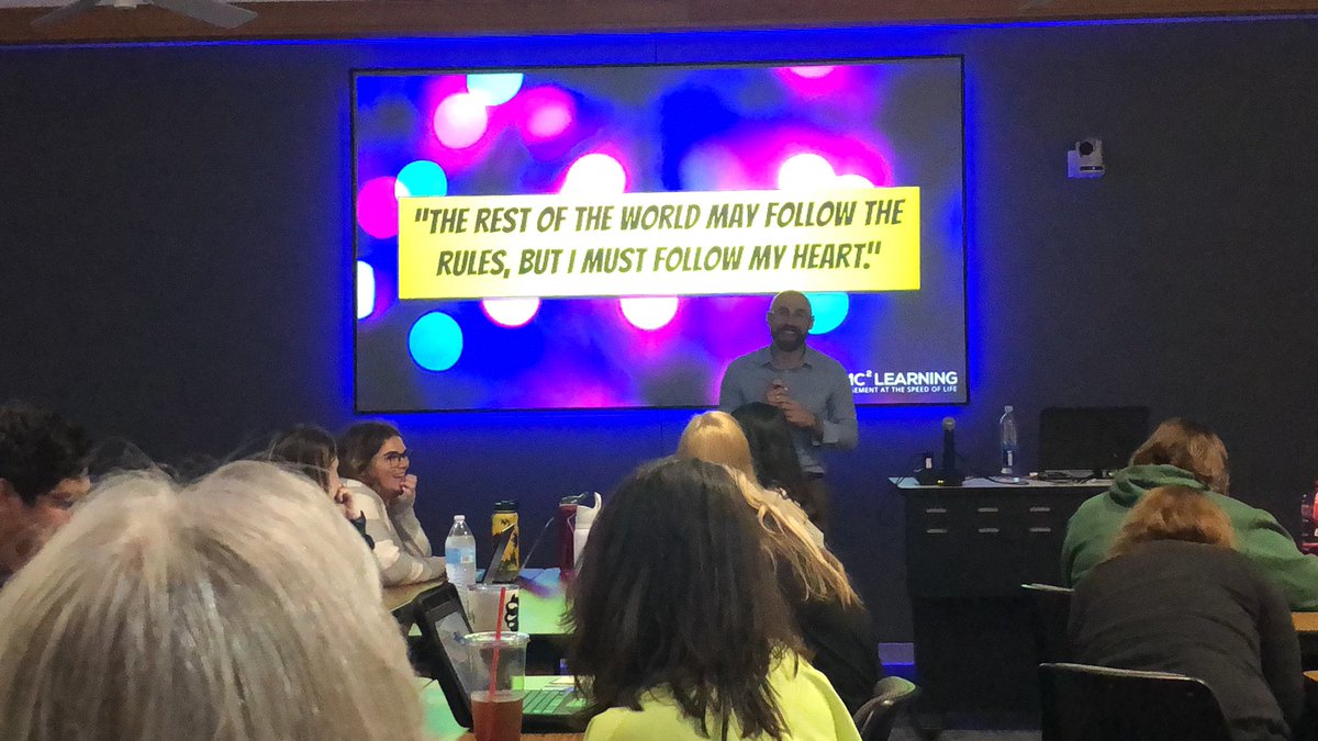 corderj's tweet image. Ready to learn from the amazing @meehanEDU! #r12TransformED