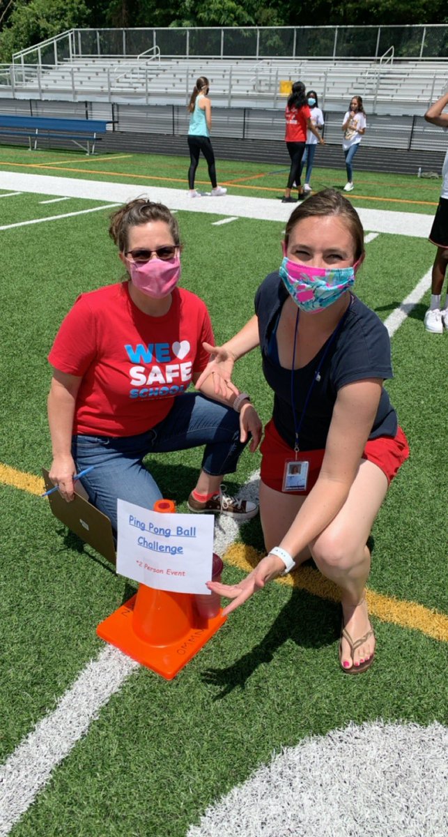 AVID_OMMN's tweet photo. Olympic Games @OMMNAACPS TEAM AVID representing at the Pingpong ball challenge! Which team will win it for the 🍕 and the PRIDE! @aacpspartners @AVID_ER @AVIDAACPS @AVID4College https://t.co/ousUJitaGR