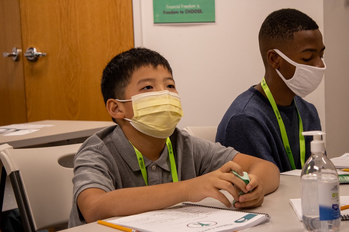 MyWealthyHabits's tweet photo. Did someone say WEEK THREE? These kids are making financial literacy their PRIORITY. Make sure your kid doesn't miss out! 😷💚 Sign up today through the #linkinbio
#summercamp #atlanta #marietta #chamblee #dunwoody #moneycamp #teens #preteens https://t.co/xQcuULDsu4
