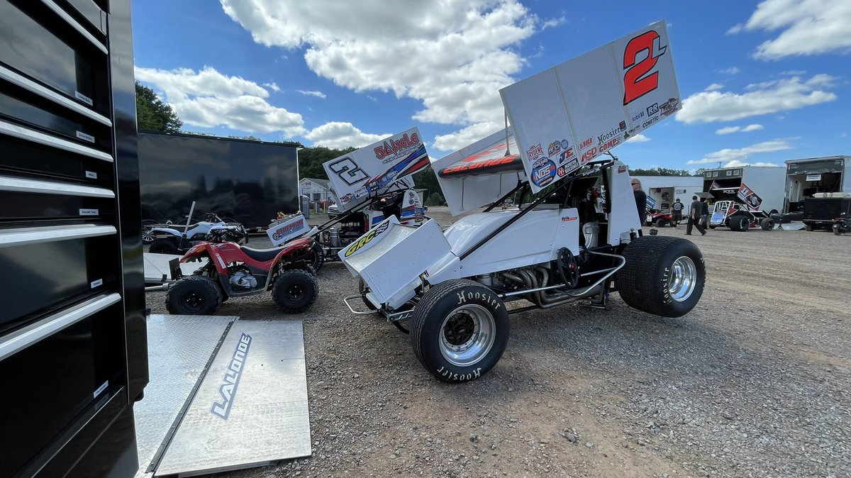Unloaded and ready for tonight’s race at <a href="/SharonSpdwy/">Sharon Speedway</a>. #OhioSpeedweek