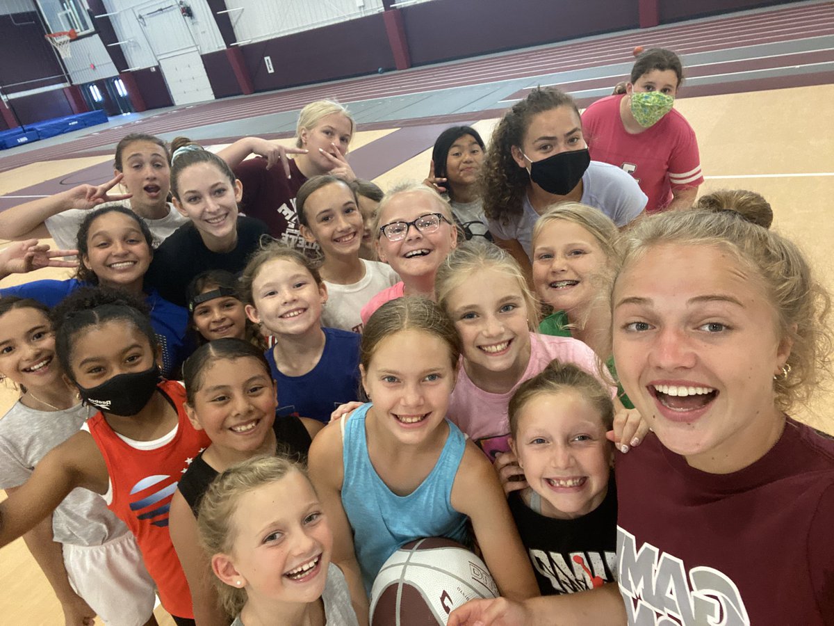 MHS_gbasketball's tweet photo. Another great day at camp with our 4th/5th and middle schoolers! Such a great group of hard working girls! 🏀 #ladymaroons https://t.co/ijUgCajgA2