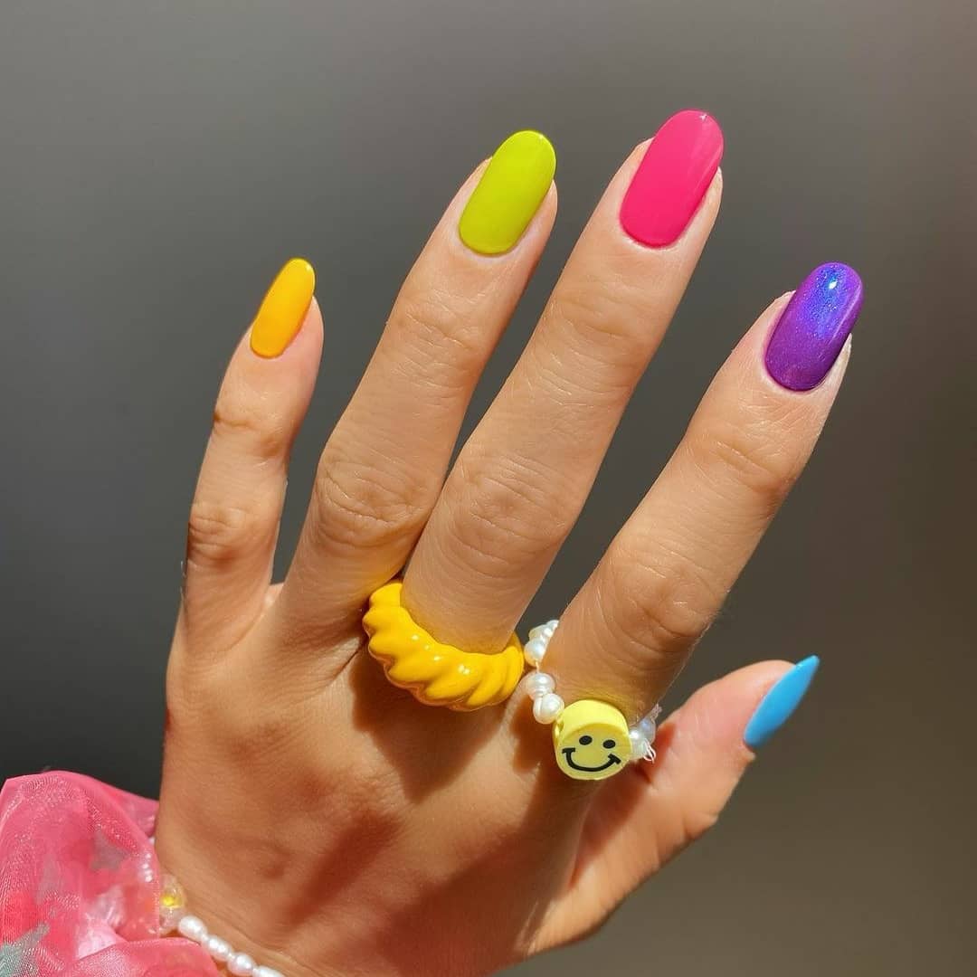 stylemxofficial's tweet photo. Y los colores mas 'trendy' son... π
#pride #pridemonth #prideπ #pridemakeup #pride2021 #rainbow #trendingnow #trendalert #trending #pridelook #moda #fashion #lgbt #lgbtpride #lgbtmexico #mexico #tendencias #rainbowhair #makeup #nailstyle #style #estilo #fashionmag #styleinspo https://t.co/Bzo1Ix9Dp3