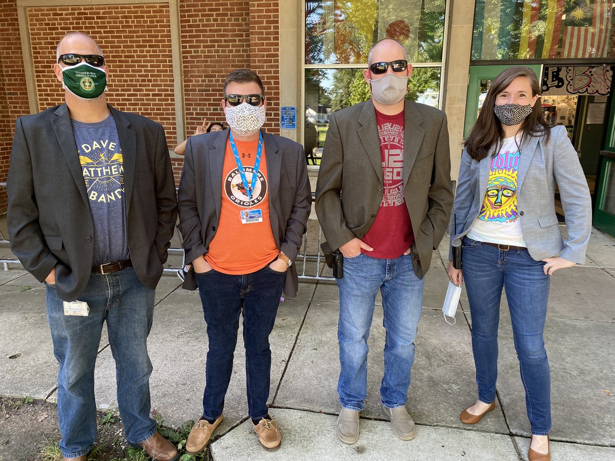 StemmersRunMS's tweet photo. It’s Mr. Lige Day and everybody’s celebratin’! We’re lucky to have great administrators, including @DaveLige! Today we honored him by trying to copy his smooth style and helpful nature. Not easy to do! @SRMS_Principal @SMessmore_SRMS @MrPiscopoSRMS @BaltCoPS https://t.co/X6H81qt0qq