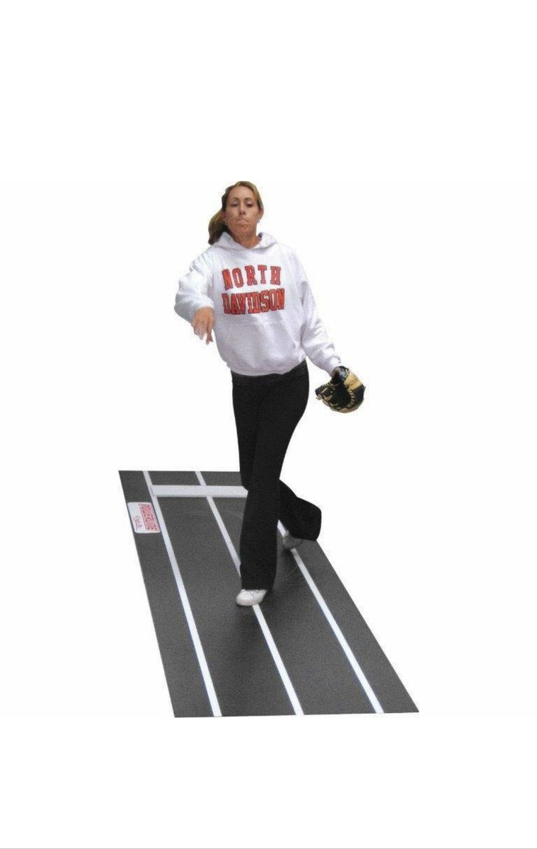 The Club K Powerline Mat is on sale for $199.99 with a flat fee shipping cost of $35! Use the link below to get yours today! #ClubKSoftball #pitching #softballpitcher #gettingbetter #softballcamp #pitchingmechanics bit.ly/PLMATSALE