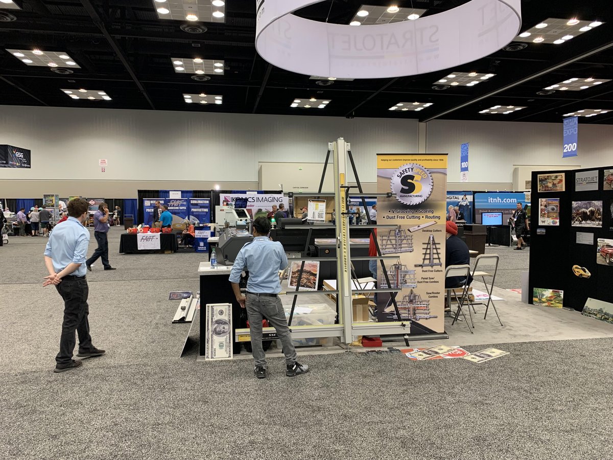 We're back on the road, this time visiting a few of our dealers prior to the <a href="/gp_expo/">GRAPHICS PRO EXPO</a> in Indianapolis. We're with <a href="/StratojetUSA/">Stratojet</a> in booth #323 with our 210A Vertical Substrate Cutter and processing material from their flatbed printers #ThinkSafetySpeed #signage #printingindustry