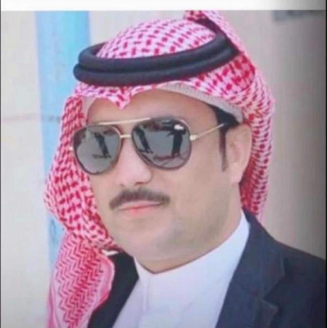 #عن_البر_بالوالدين احدثكم
المُعلم في ثانوية العباس بن عبدالمطلب في #محافظة_طريف
#أ_موسى_بن_محمد_شنوان_الحازمي
يُهدي والدته إحدى كليتيه
والحمد والشكر لله على سلامته
 وسلامة والدته ونجاح العملية الجراحيةالتي أُجريت لهم اليوم في #مستشفى_الملك_فيصل_بالرياض
#هنيئاً_لك_يابوغيث 💚🌹