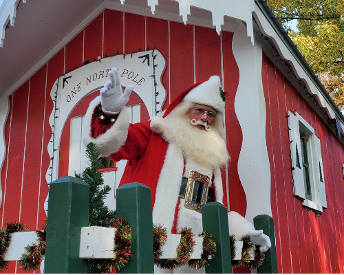SantasVillageIL's tweet image. Did you know that you can bring some of your favorite Santa's Village experiences to YOU for your next event?
☑ SV Santa 2 U
☑ Magical Reindeer Displays
☑ Caroling Caribou
☑ Santa's Express
☑ Exotic Animal Shows
Learn more today! (bit.ly/3xcmR00)
#IllinoisFamily