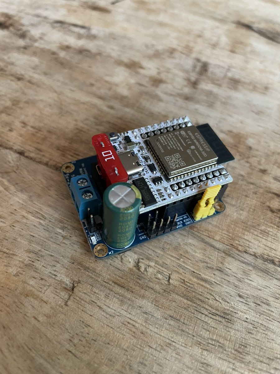 SDingemanse's tweet photo. Next project: #QuinLED WiFi controllable RGB LED controller/dimmer!
Now searching for some digitally addressable LED strips ๐
#HomeAutomation #CoolProjects #ESP32 #WLED https://t.co/nZj5nQGwtb
