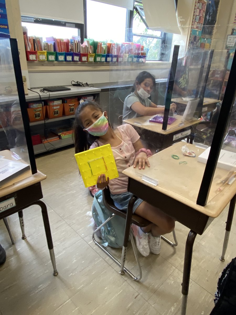 CSMrsSeaman1's tweet photo. Exploring geometric attributes with geoboards - awesome job third graders!@WheelerAvenue https://t.co/WTzMlIiz7V