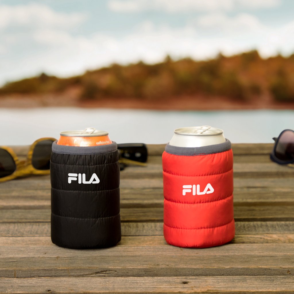 HandStandsPROMO's tweet photo. The Puffy Can Jacket is an insulating sleeve to keep your can or bottled drinks cold, and the elastic top keeps your drink from sliding. Take this on your next camping trip to keep coffee hot or use it at a backyard BBQ to keep happy hour beers cold. https://t.co/x73jpGvkDp